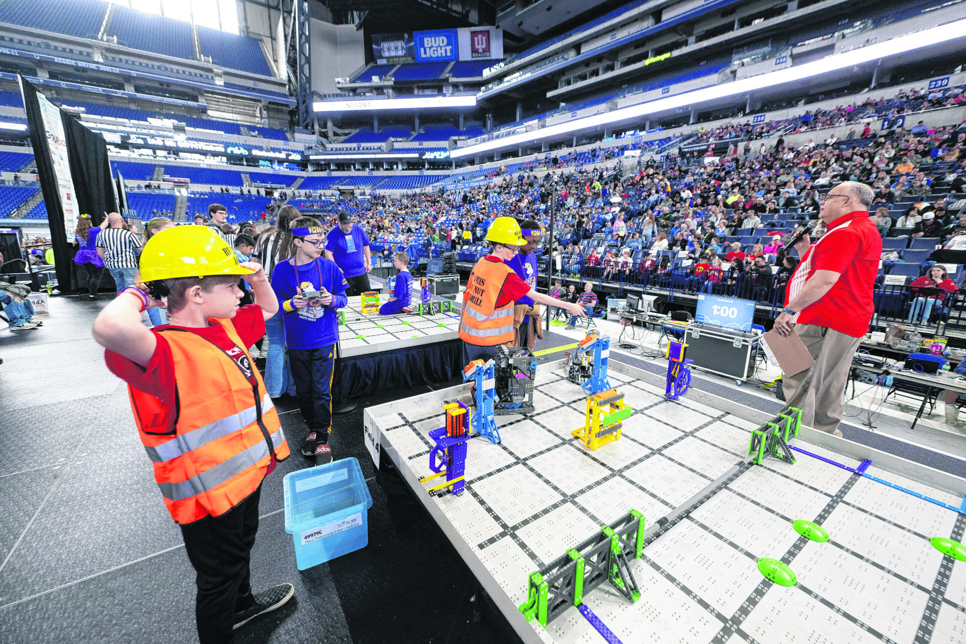 TECH SAVVY Sixteen local teams advance to world robotics championships