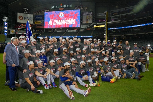 The Rangers and Lance Berkman - Lone Star Ball