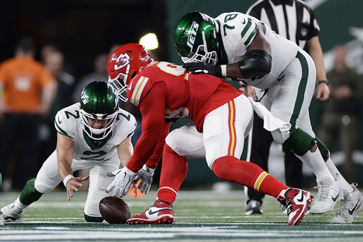 Jets not happy with questionable penalty call that turned the game late in  23-20 loss to Chiefs - The Daily Reporter - Greenfield Indiana